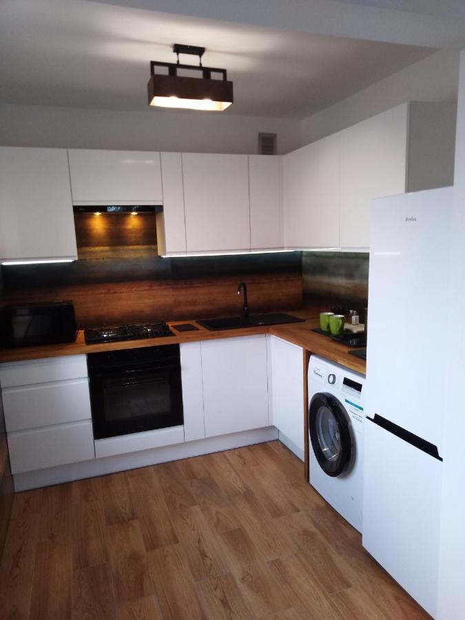 Apartamenty Kletowka Кросно Екстериор снимка