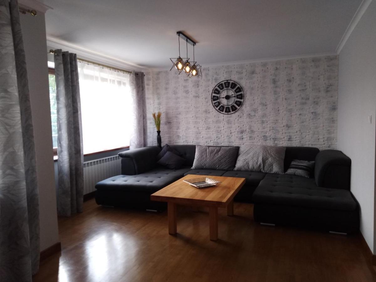 Apartamenty Kletowka Кросно Екстериор снимка