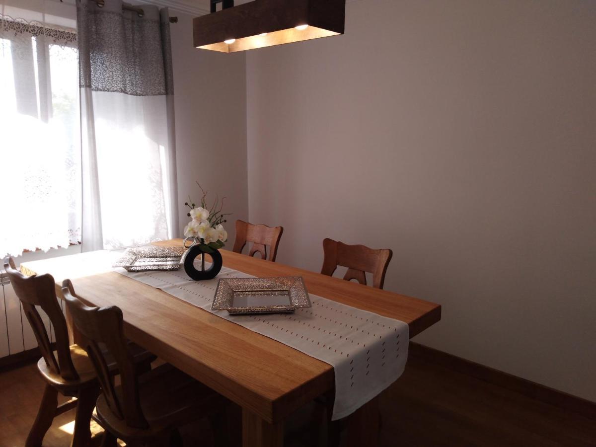 Apartamenty Kletowka Кросно Екстериор снимка