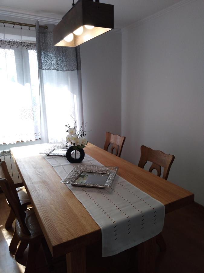 Apartamenty Kletowka Кросно Екстериор снимка